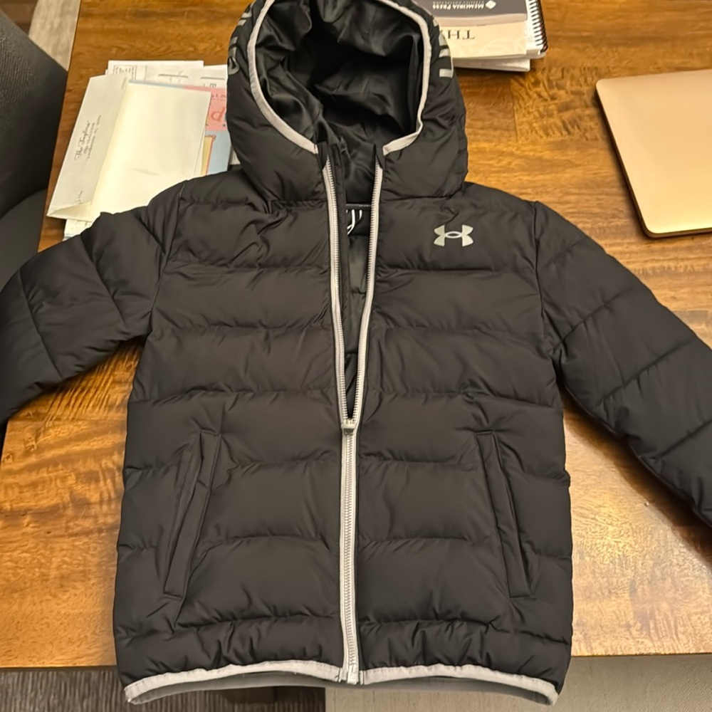 Boys under armor puffy jacket